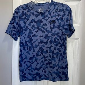 Nike T-shirt